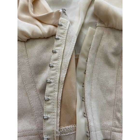 Love X Design Womens Crop Blouse Top Lantern Sleeves V-Neck Tan Beige NEW Medium - Picture 8 of 9